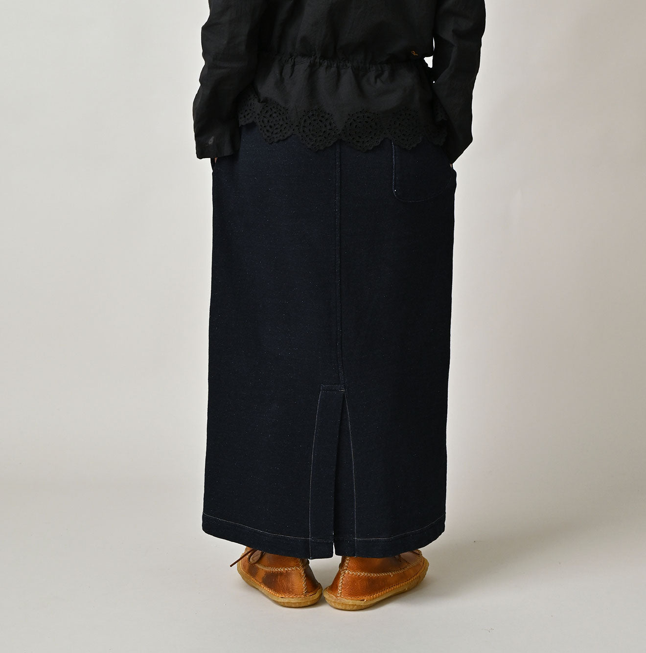 45R Indigo Cotton Fleece Skirt - Image 7