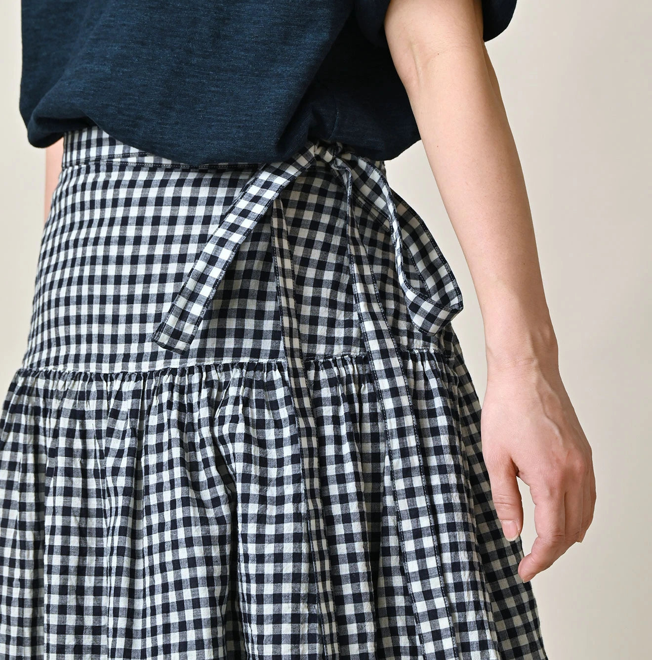 45R Indigo Gauze Gingham Wrap Frill Skirt - Image 7