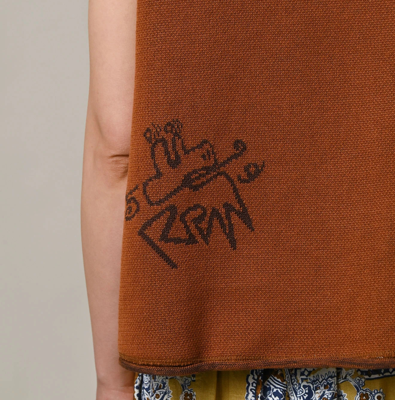 Jacquard Knit-Sewn Camisole - Image 12