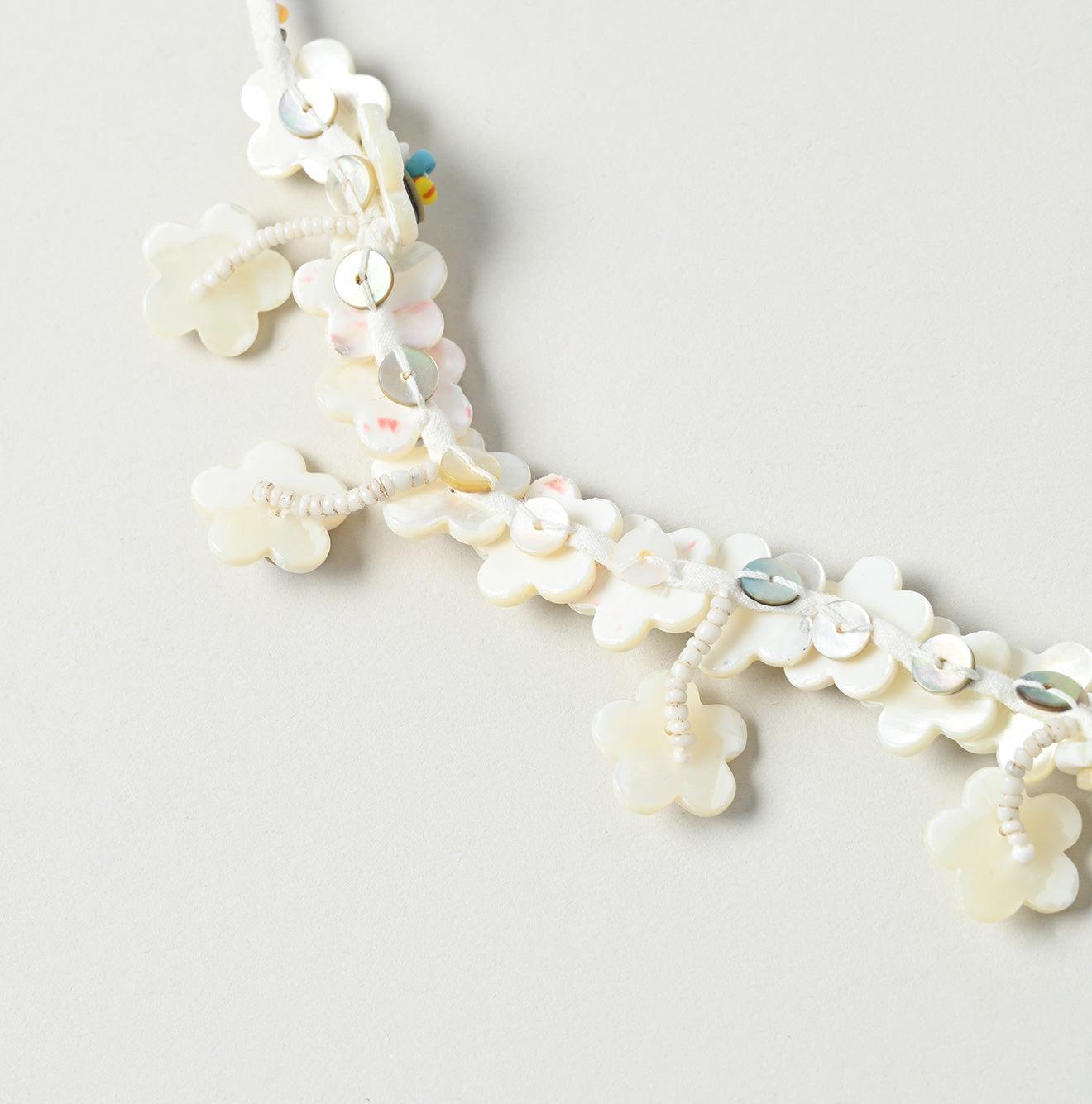 Shell de Fleur Choker – 45R GLOBAL