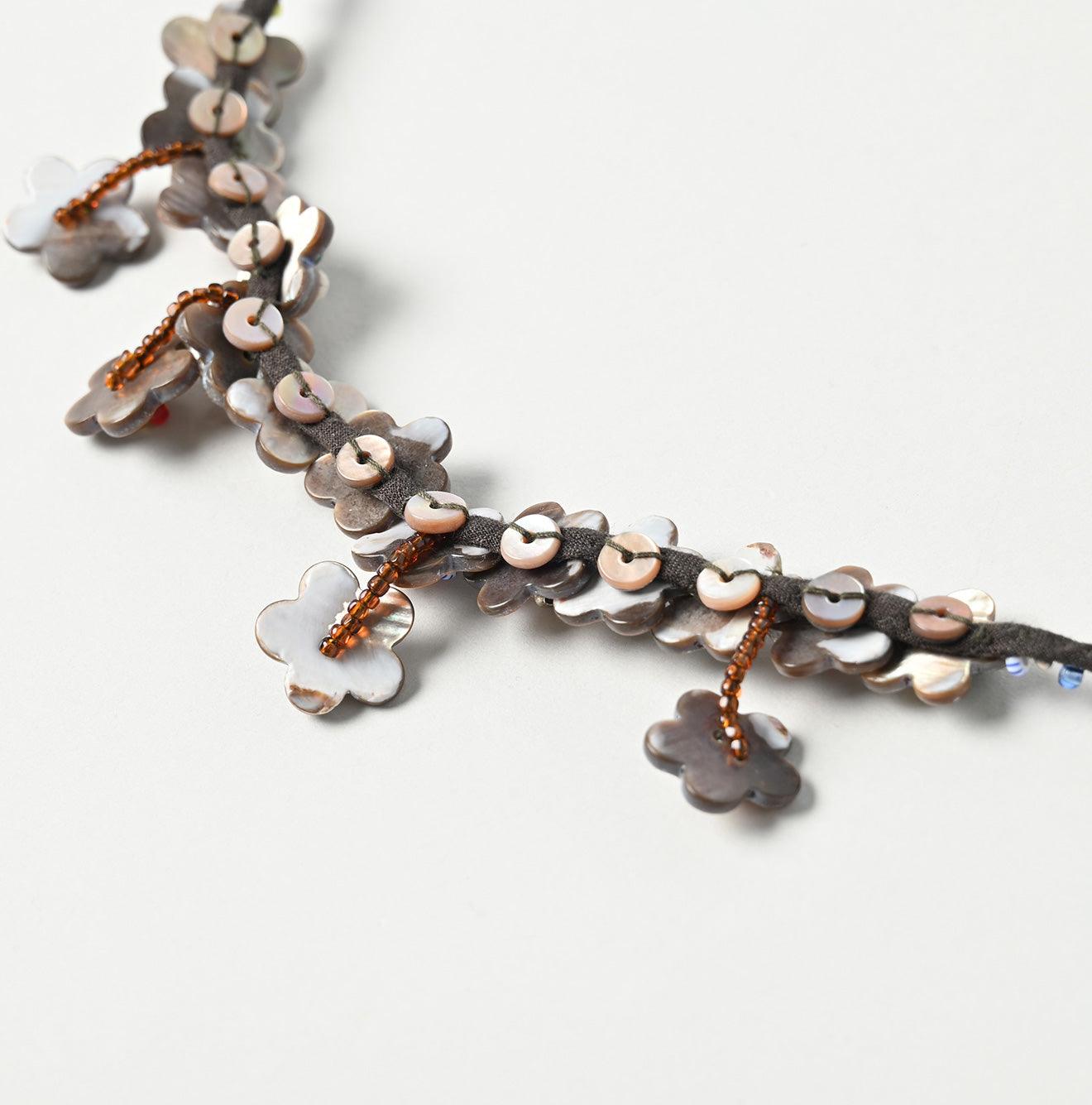 Shell de Fleur Choker (Brown) - 45R by 45rpm studio