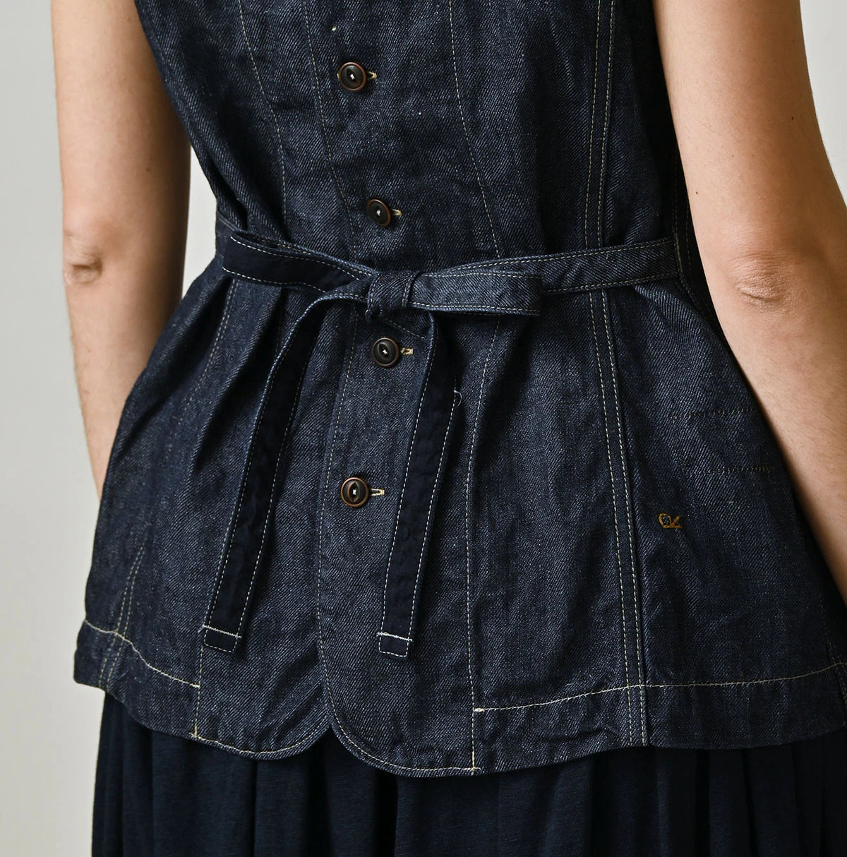 45R Linen Denim Sleeveless Top