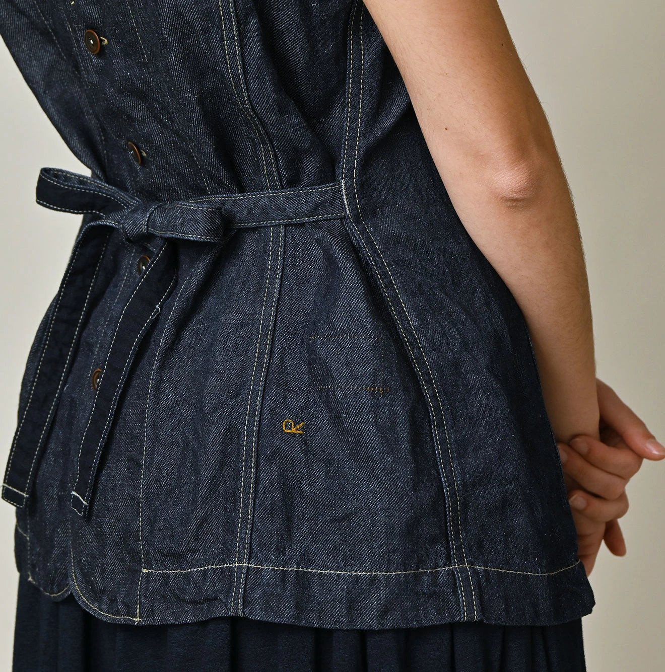 45R、ハワイアンインディゴタンクトップ Linen Denim Sleeveless Top | 45R Official Online Store – 45R GLOBAL