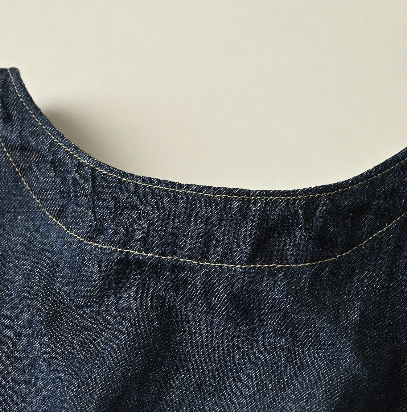 45R Linen Denim Sleeveless Top - Image 12