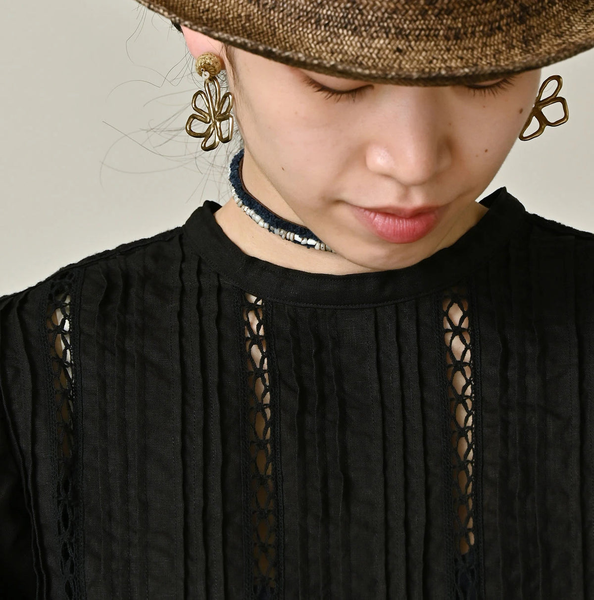 45R Linen Pintuck Lace Blouse
