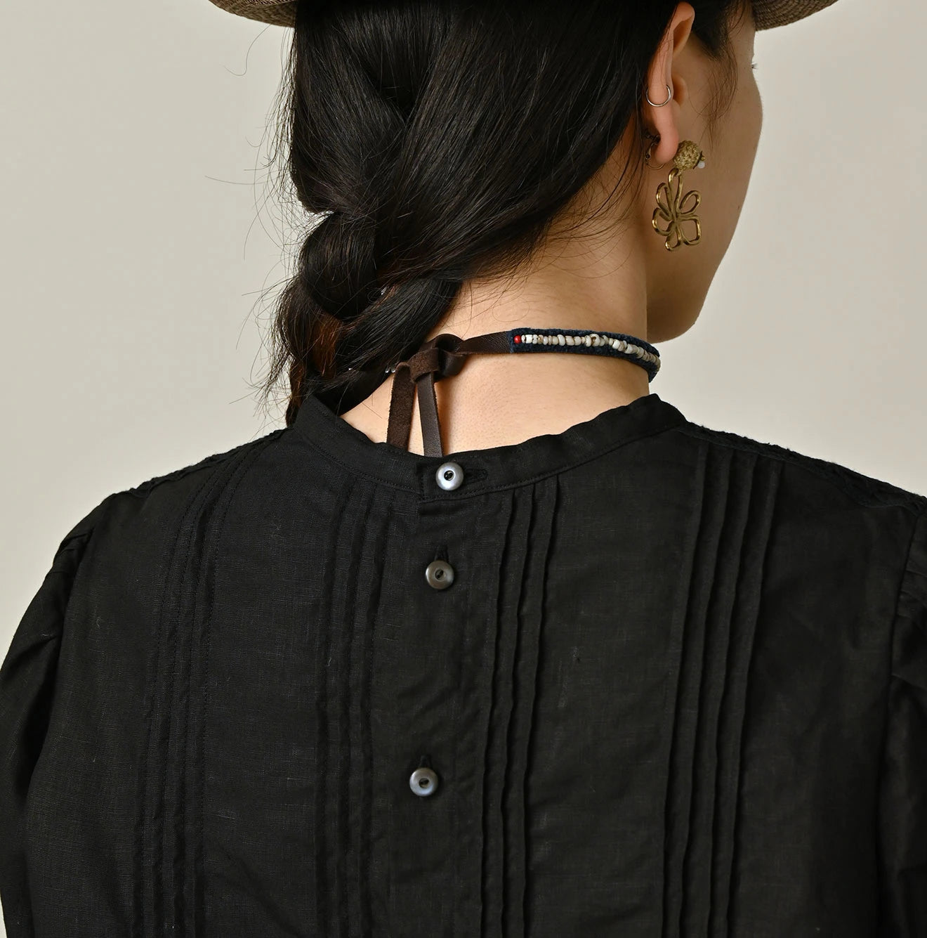 45R Linen Pintuck Lace Blouse - Image 10