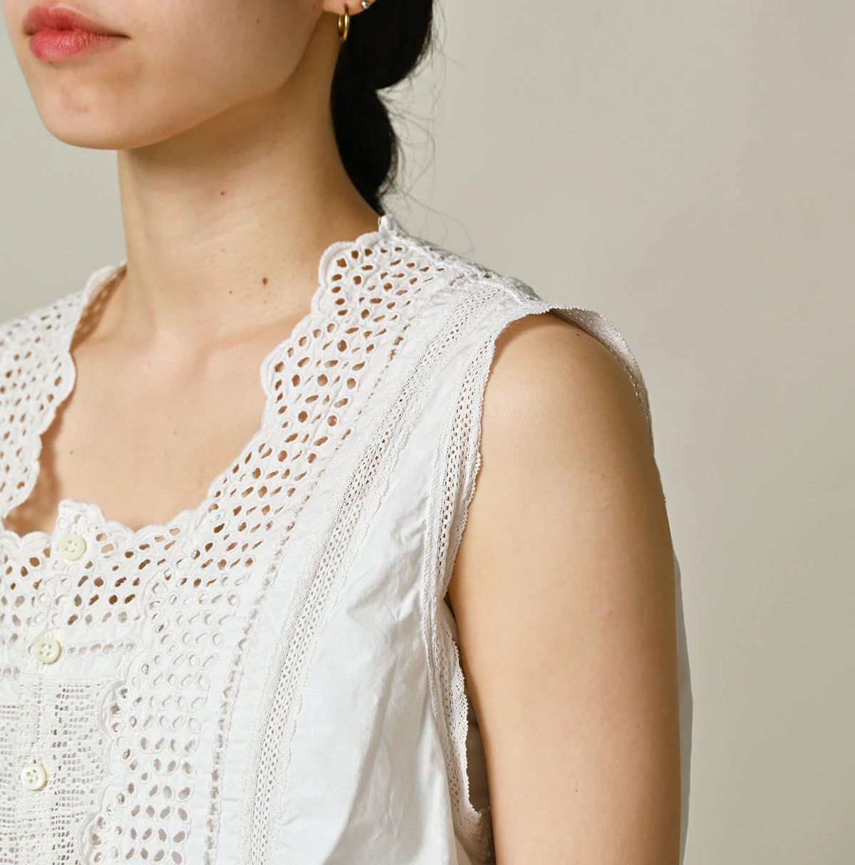 45R Supima Organic Batiste Cutwork Sleeveless Top