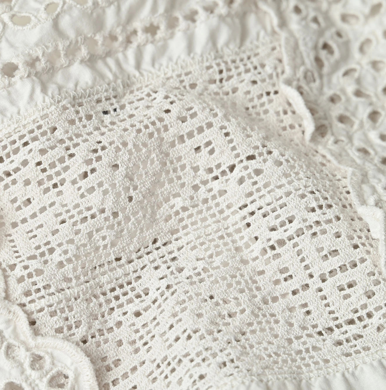 45R Supima Organic Batiste Cutwork Sleeveless Top