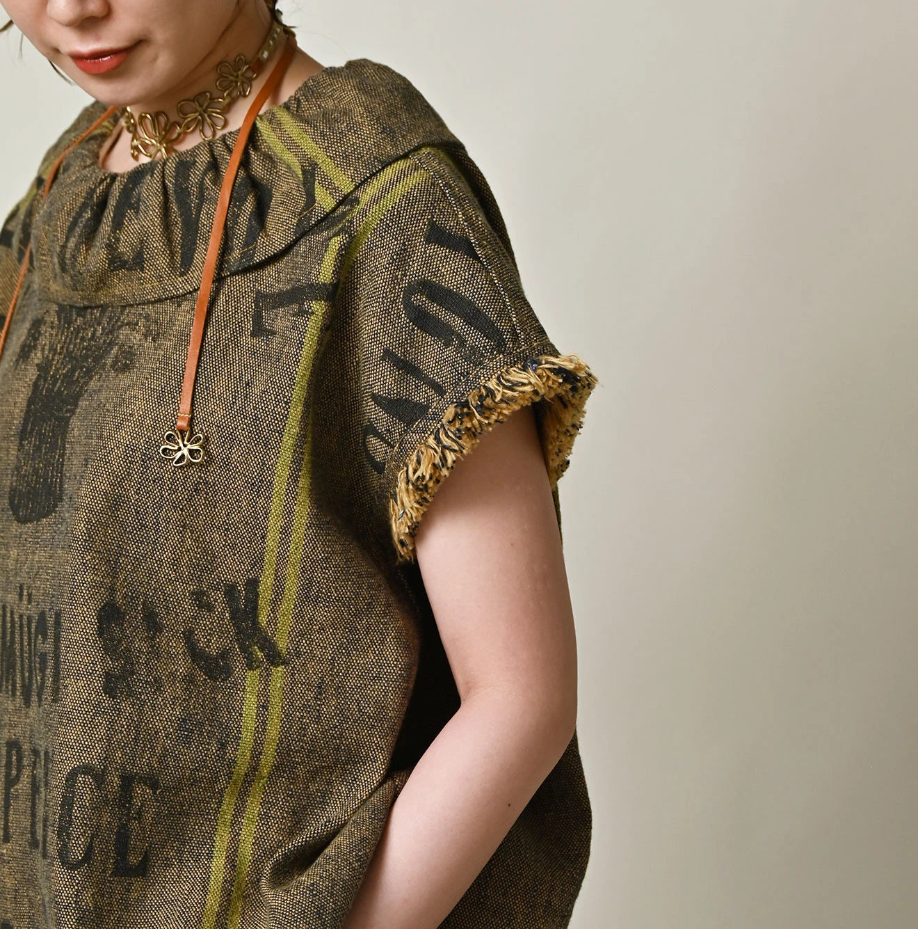 45R Ai Indigo Linen Sack Fringe Sleeveless Top - Image 8