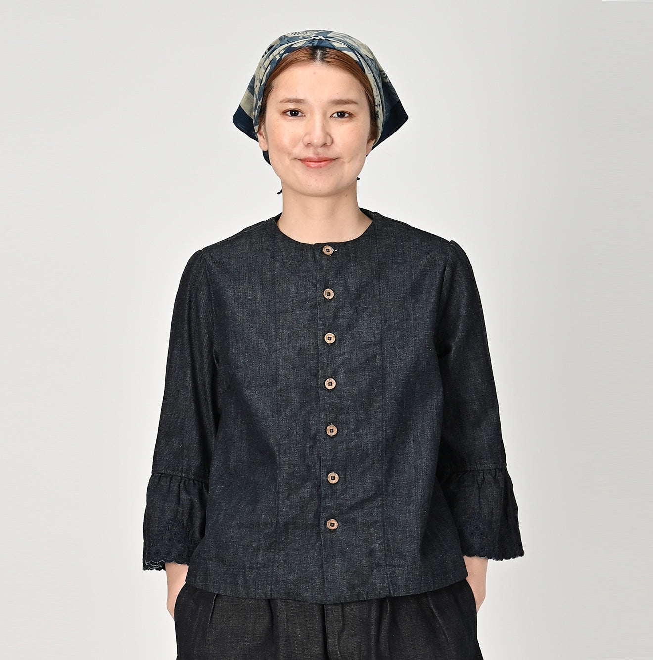 45R Indigo Mugihiko Denim Flare Blouse