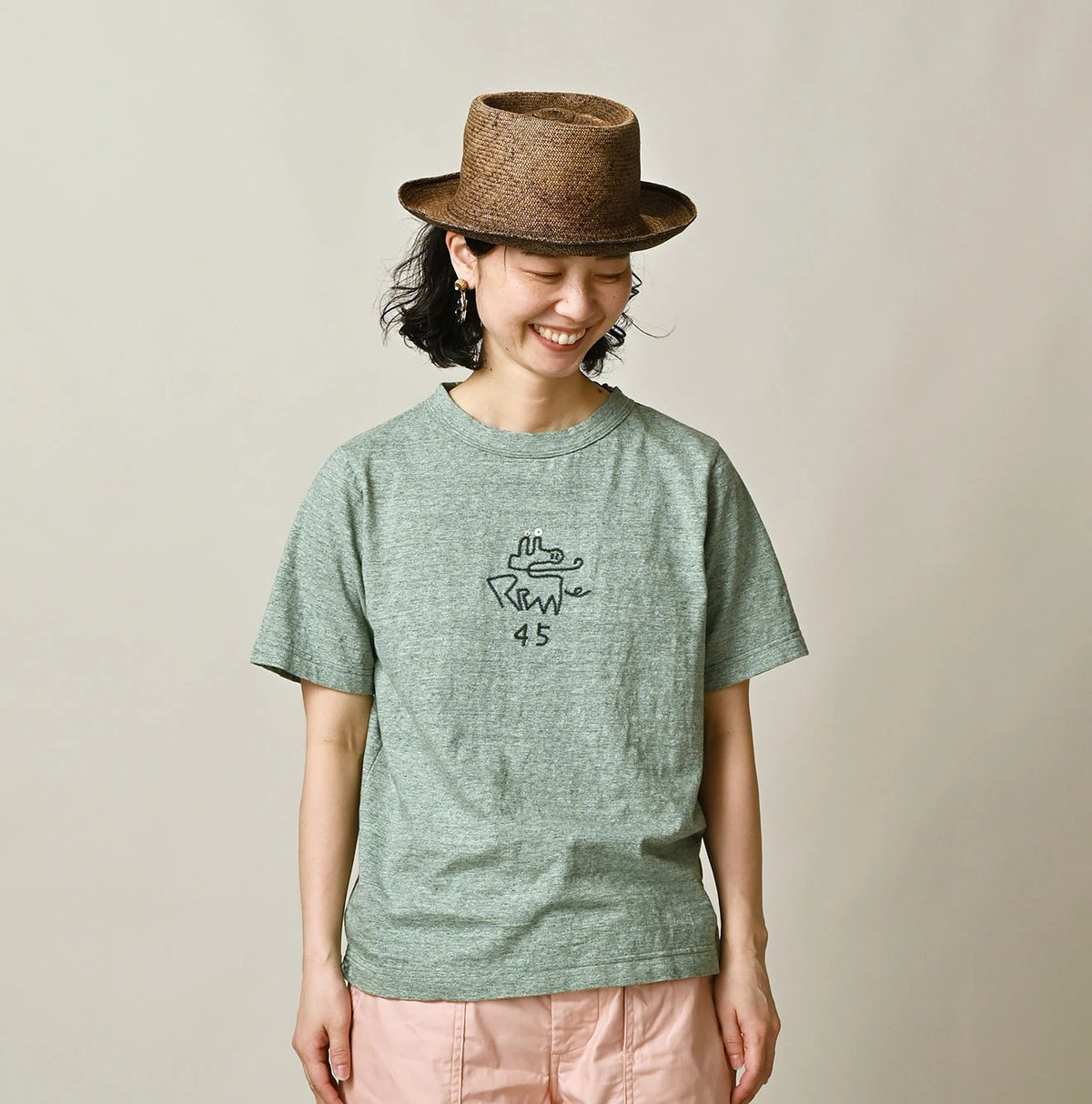 45R Nasuppiie Embroidery 908 T-shirt (Top-Dyed)