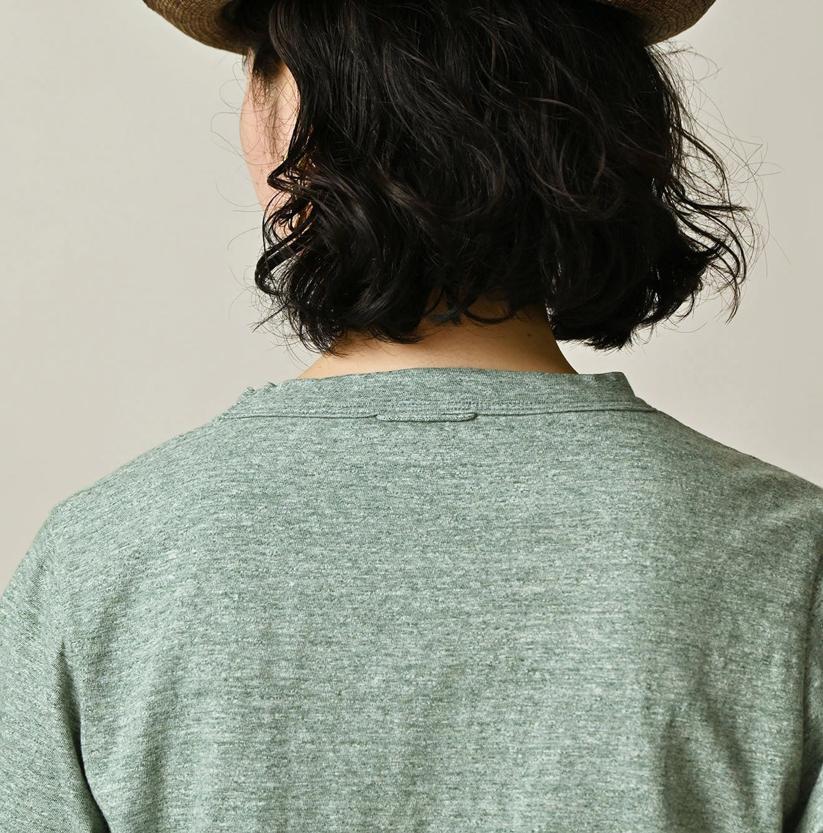 45R Nasuppiie Embroidery 908 T-shirt (Top-Dyed)