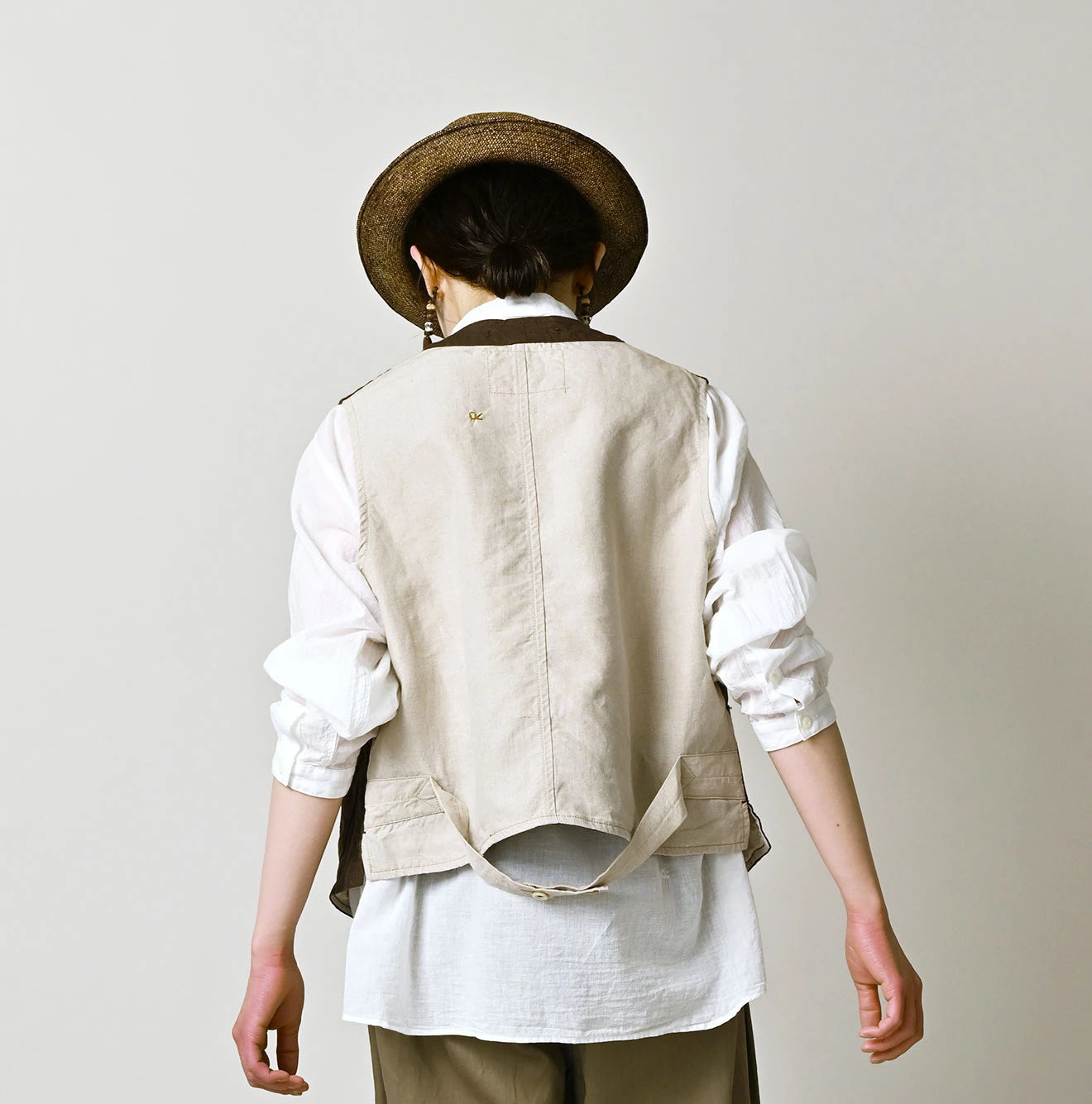 45R Linen 908 Vest - Image 7