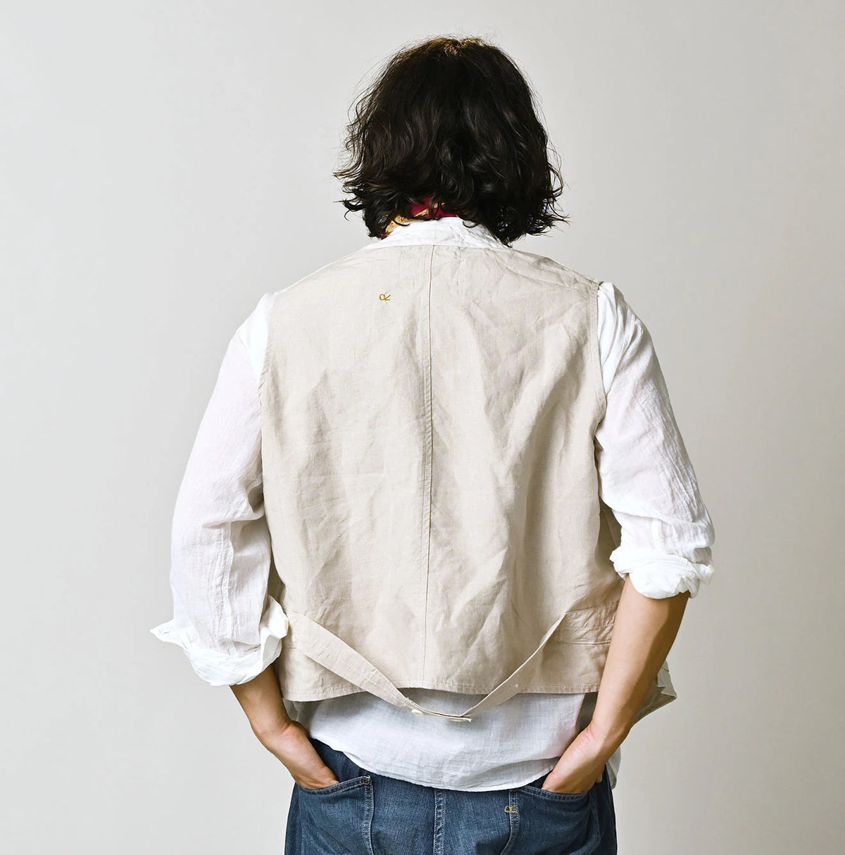 45R Linen 908 Vest