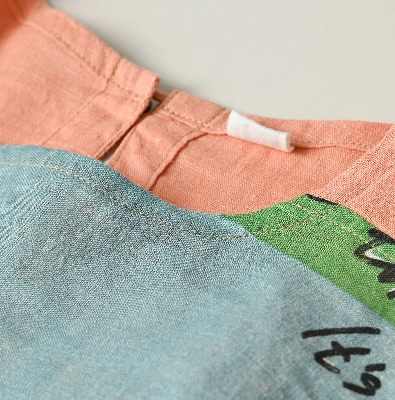 45R Picture Book Bandana Blouse - Image 16