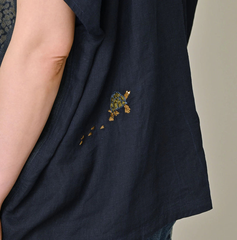45R Indigo Picture Book Bandana Blouse - Image 13