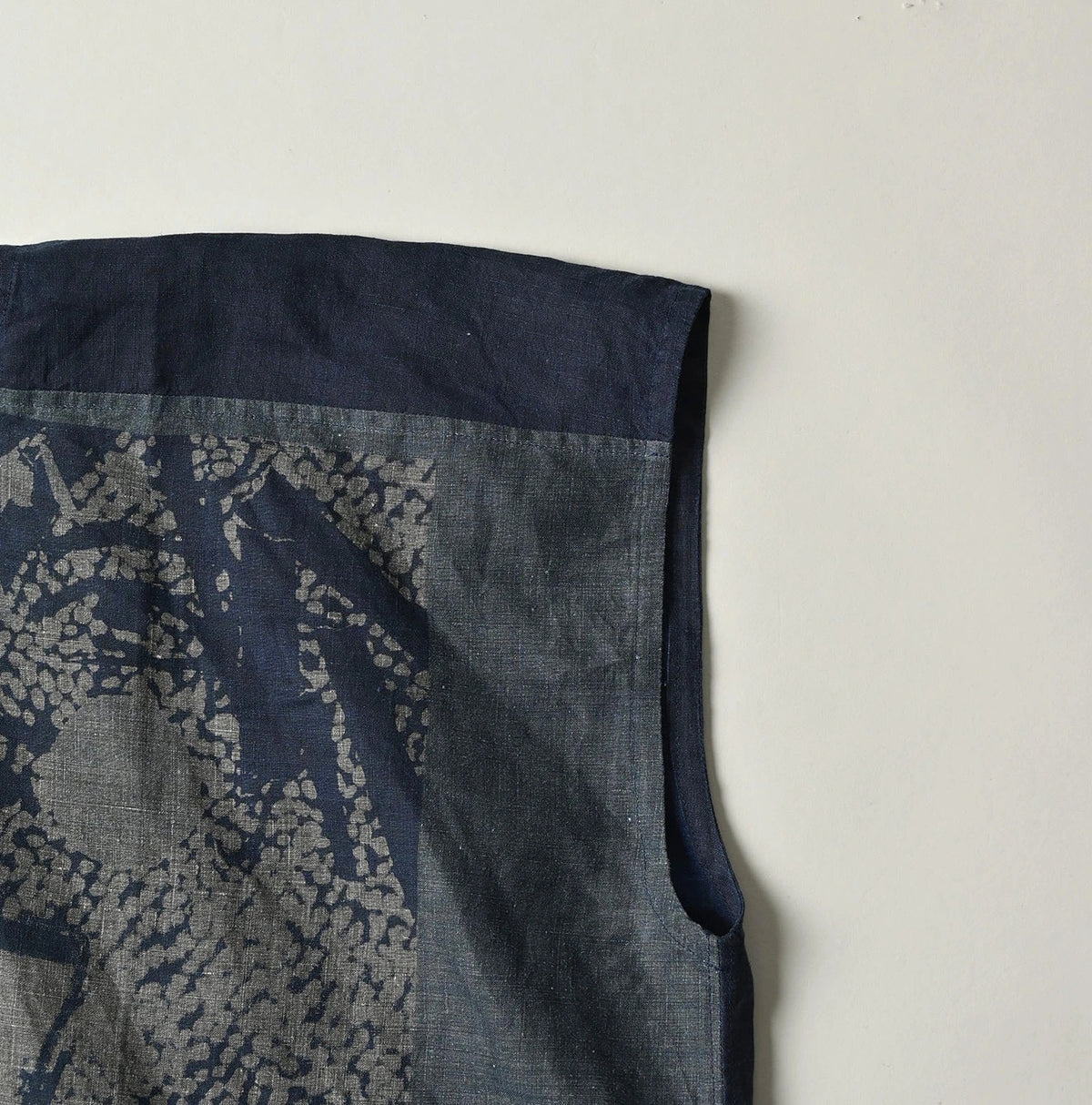45R Indigo Picture Book Bandana Blouse