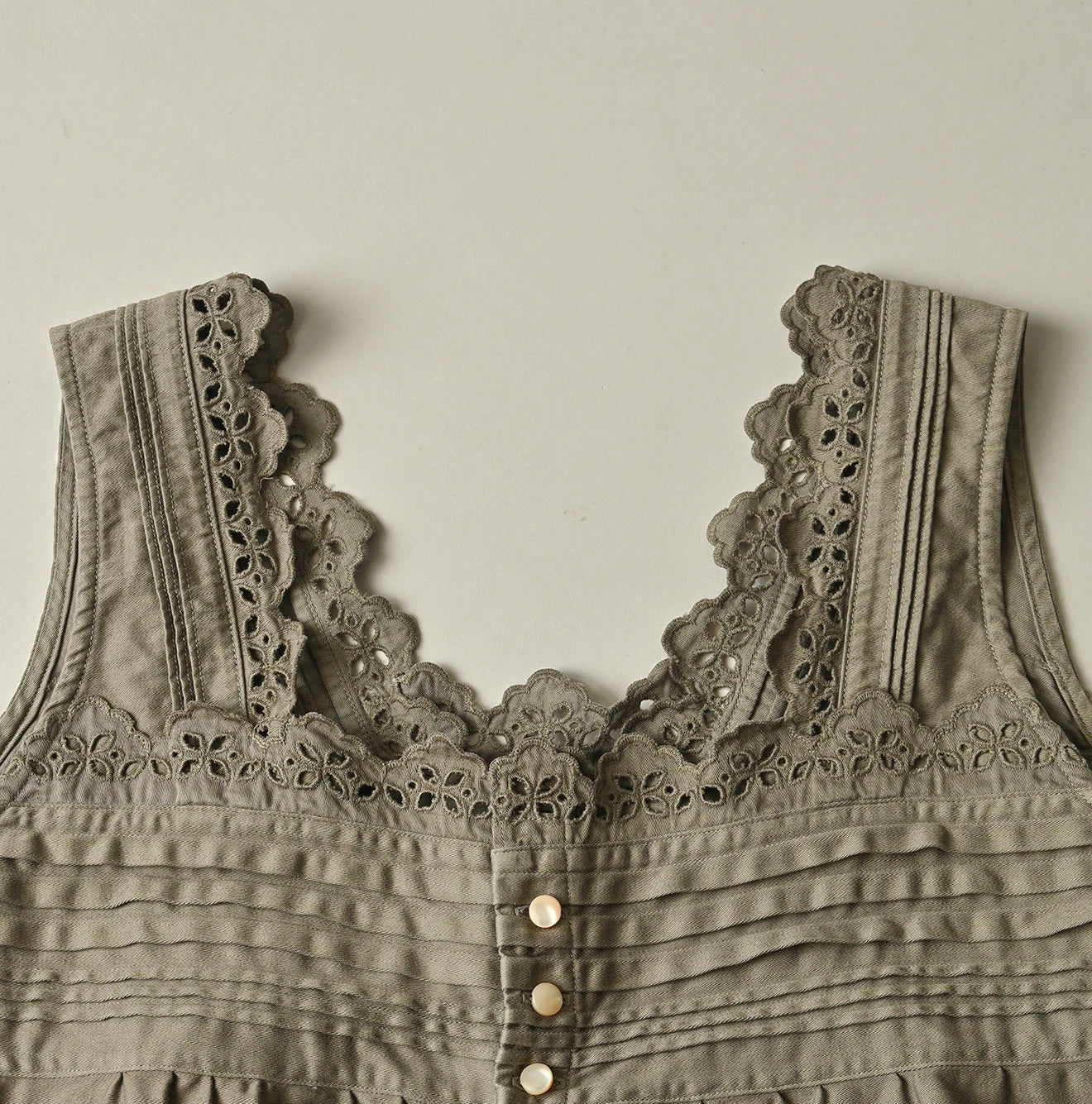 45R Yoko Sateen Sleeveless Top - Image 13