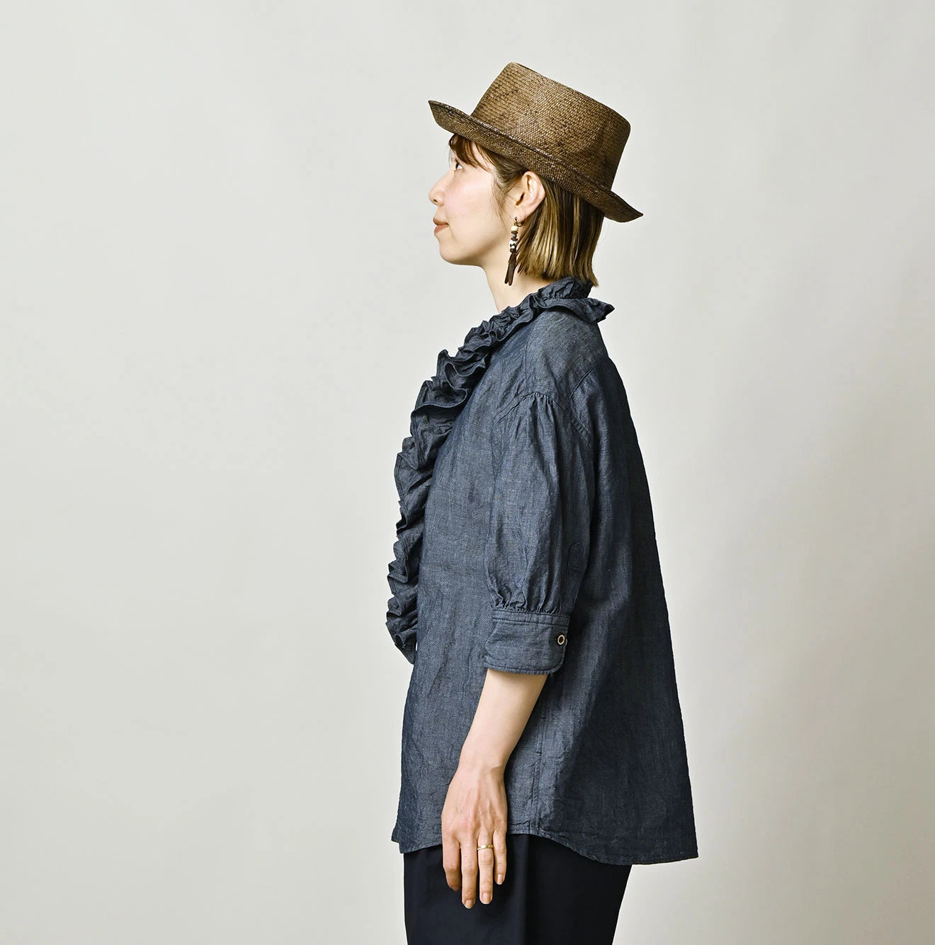 45R Cotton Linen Dungaree Frilled Coupe Shirt - Image 4