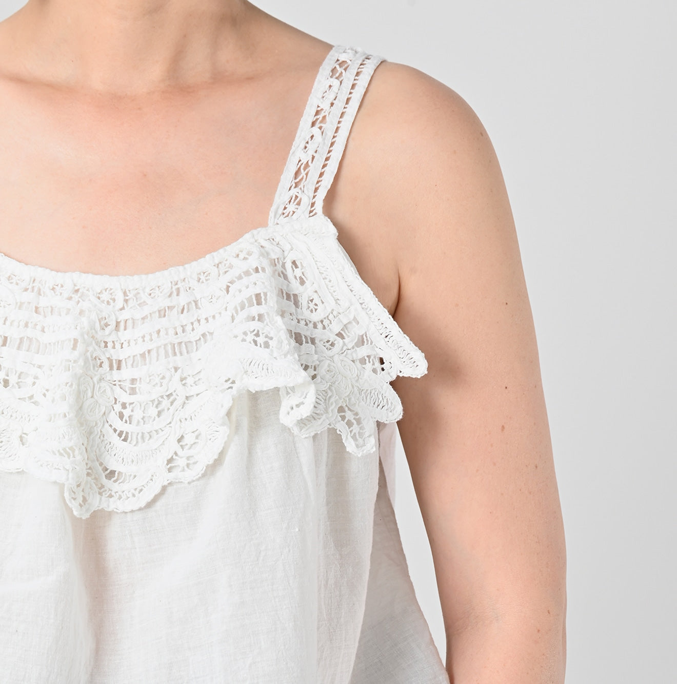 45R Khadi Ribbon Lace Camisole