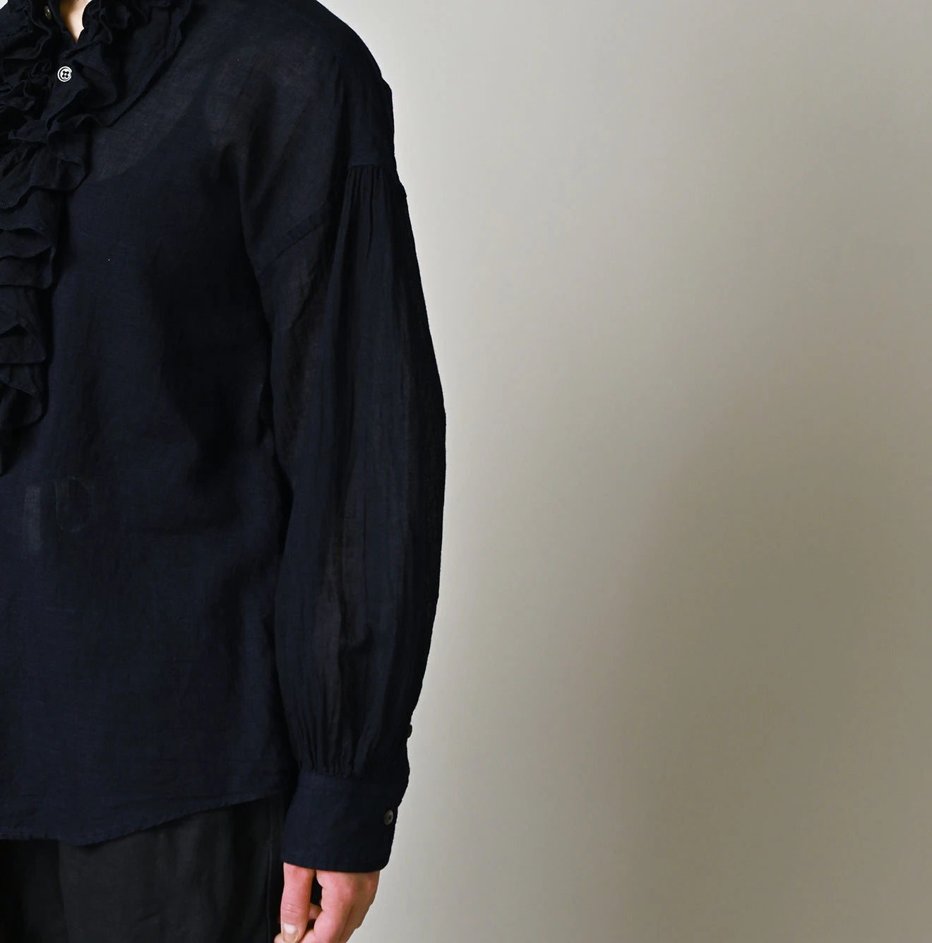 45R Indigo 45 Gauze Frilled Coupe Shirt - Image 10