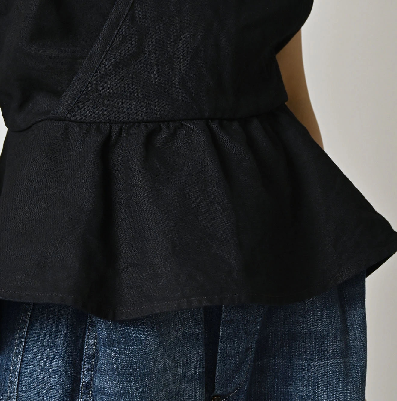45R Indigo Linen Tank Bra - Image 8