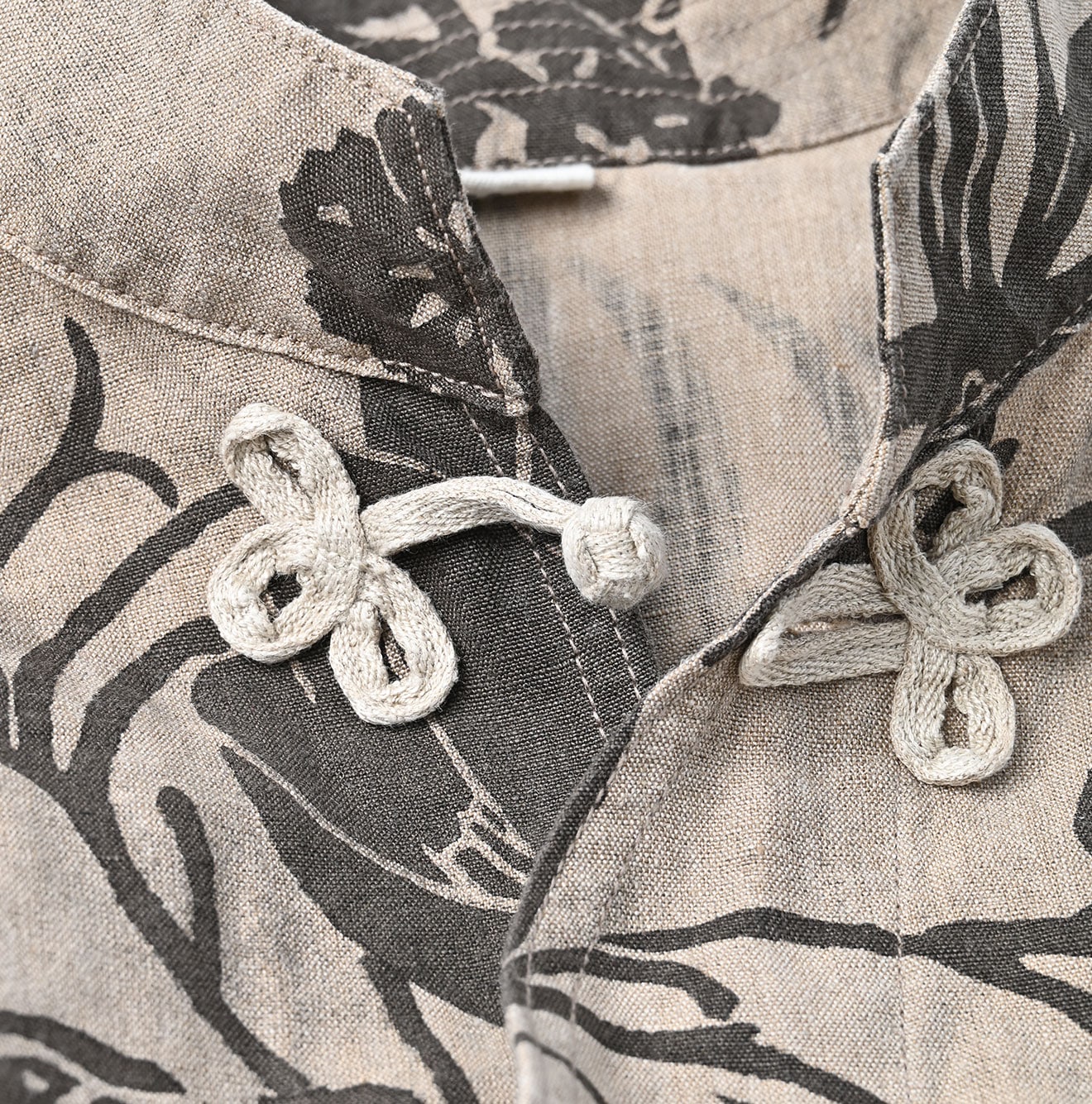 45R Linen Lotus Clover Knot Dress