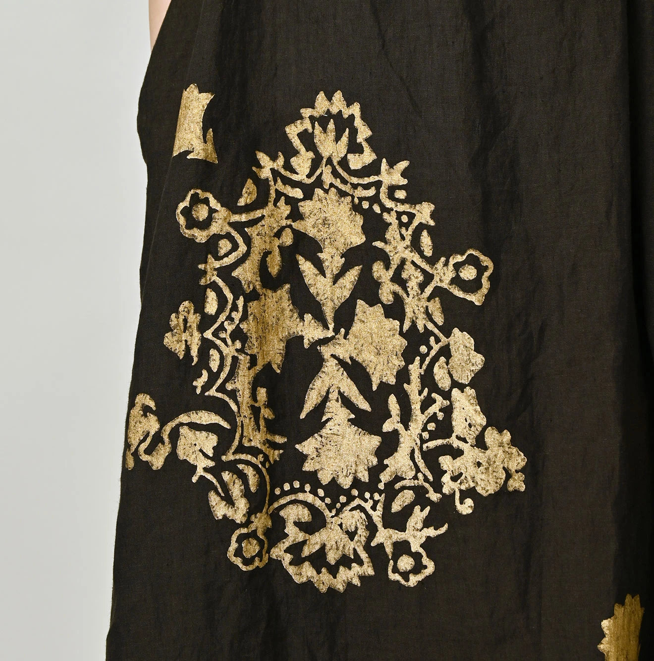 45R Indian Linen Foil Shirring Dress - Image 11