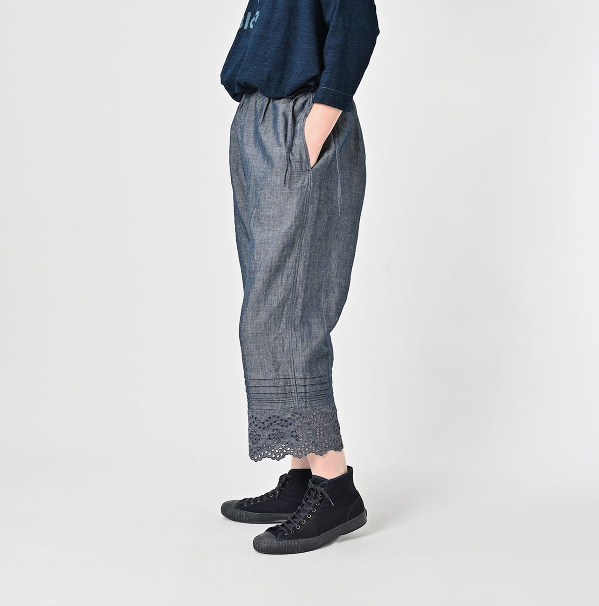 45R Cotton Linen Dungaree Chambray Cutwork Pants
