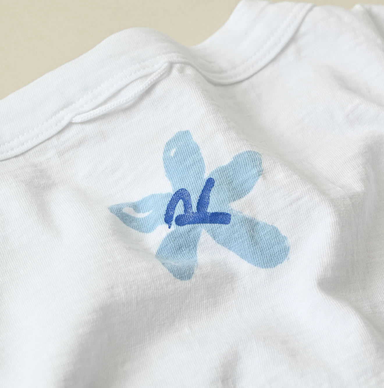 45R Ocean 908 Hippie Flower Logo T-shirt