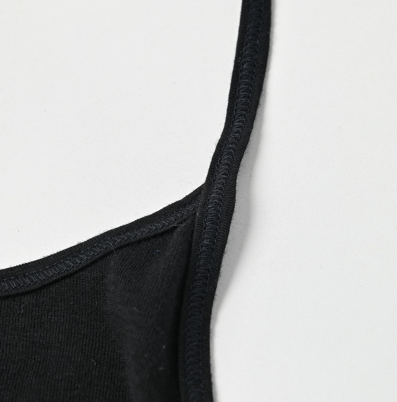 45R Fraise Crisscross Back Camisole