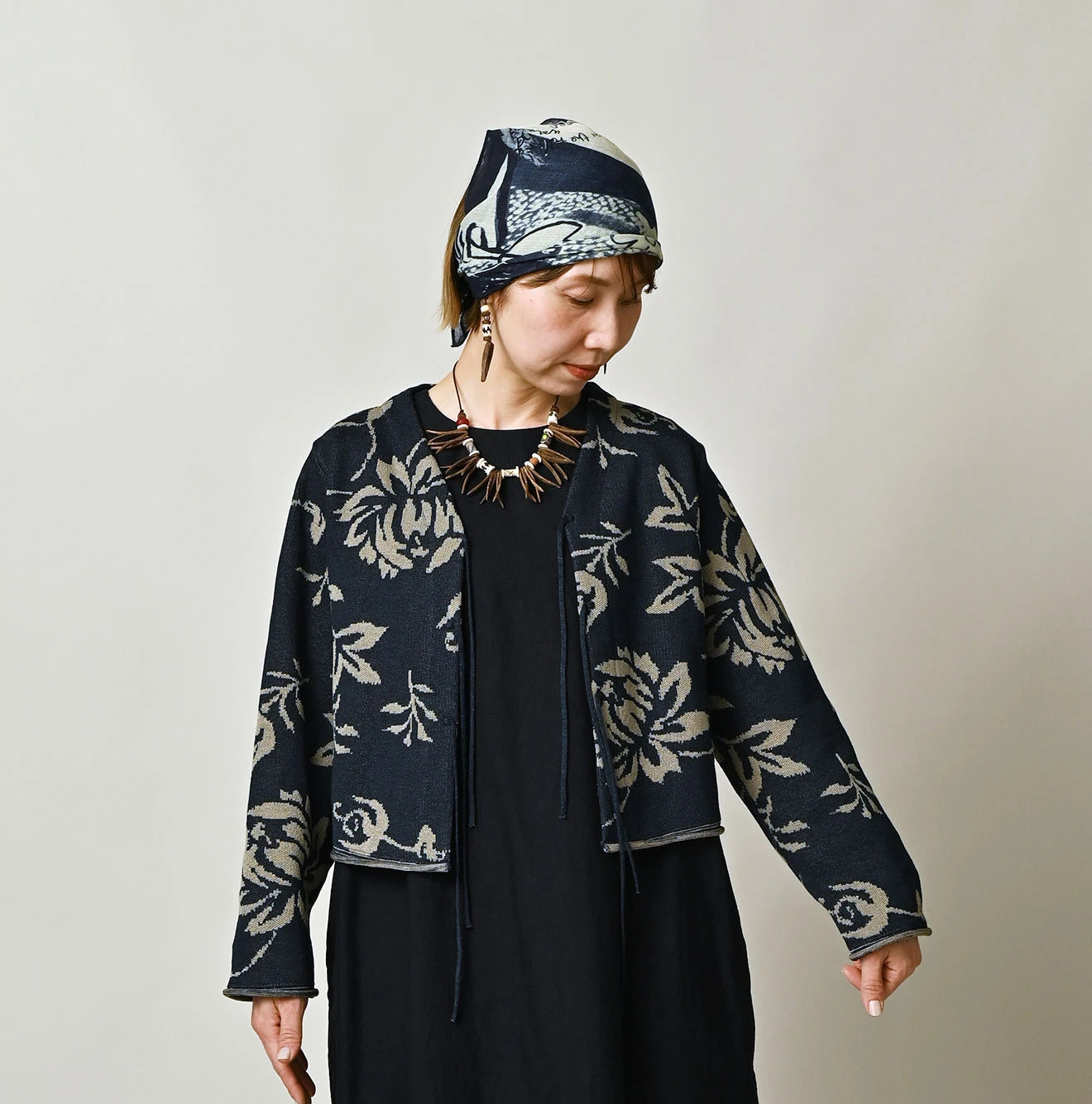 45R Indigo Lei Aloha Jacquard Cardigan - Image 6