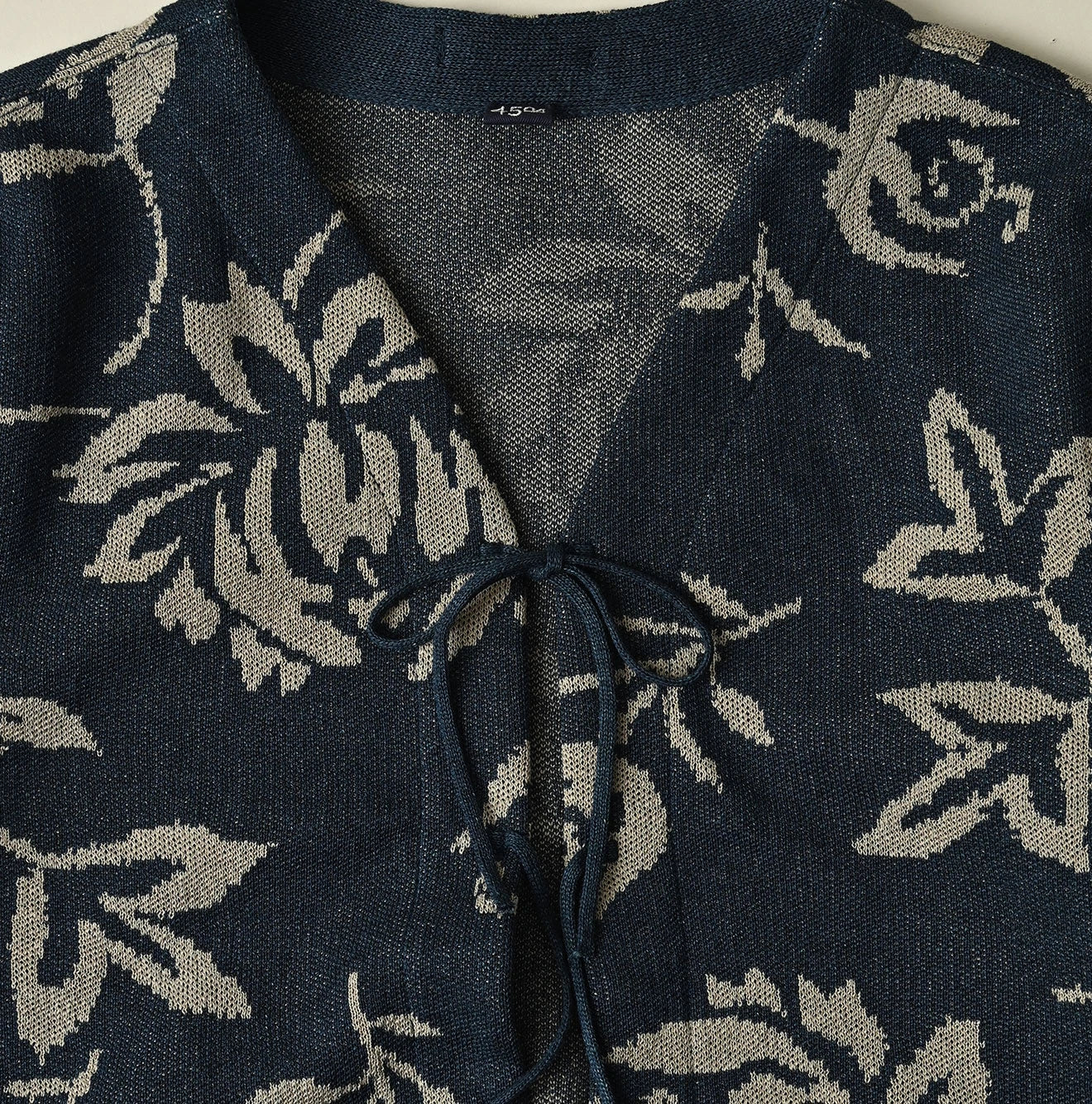 45R Indigo Lei Aloha Jacquard Cardigan - Image 12