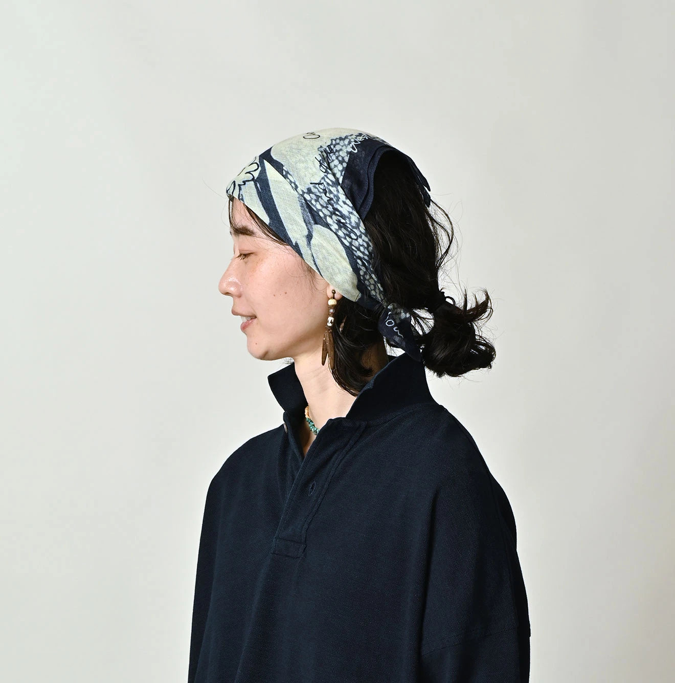 45R Indigo Picture Book Bandana - Image 11