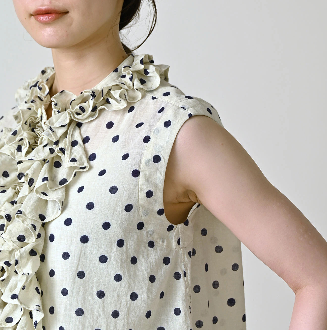 45R Gauze Polka Dot Frill Camisole - Image 7