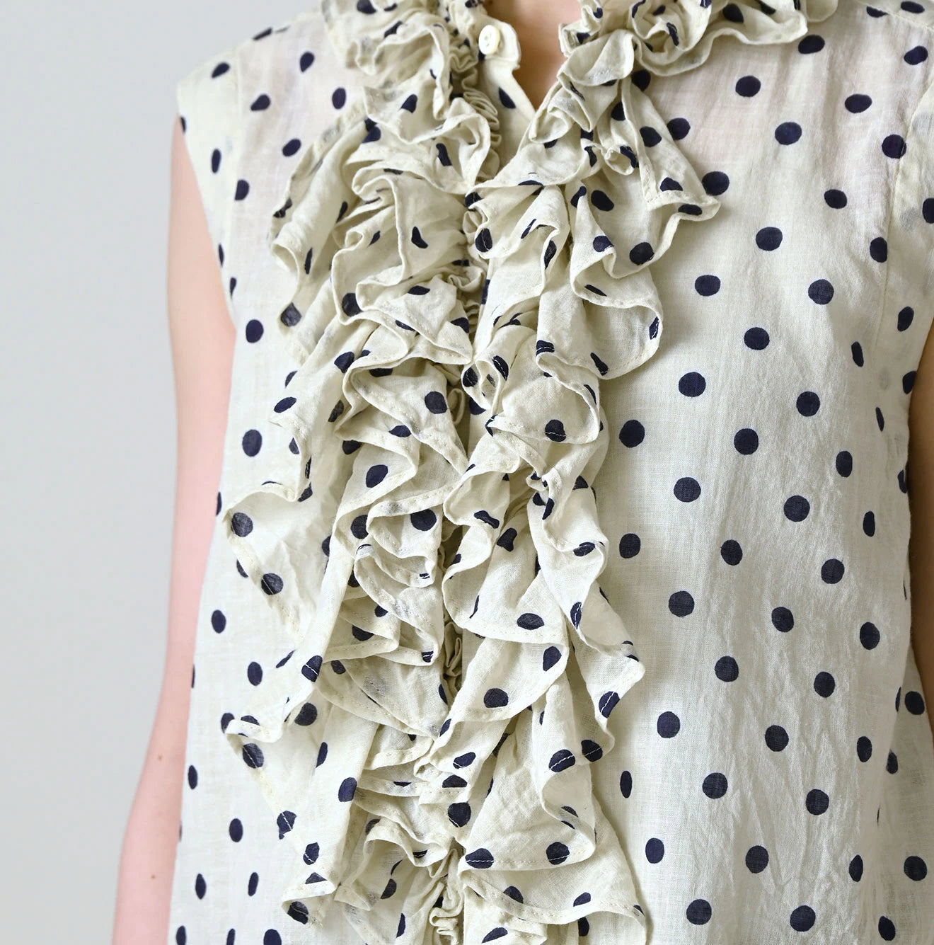 45R Gauze Polka Dot Frill Camisole - Image 8