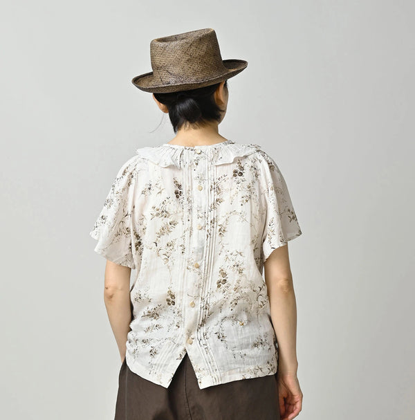 45R Linen Campanula Tucked Collar Blouse