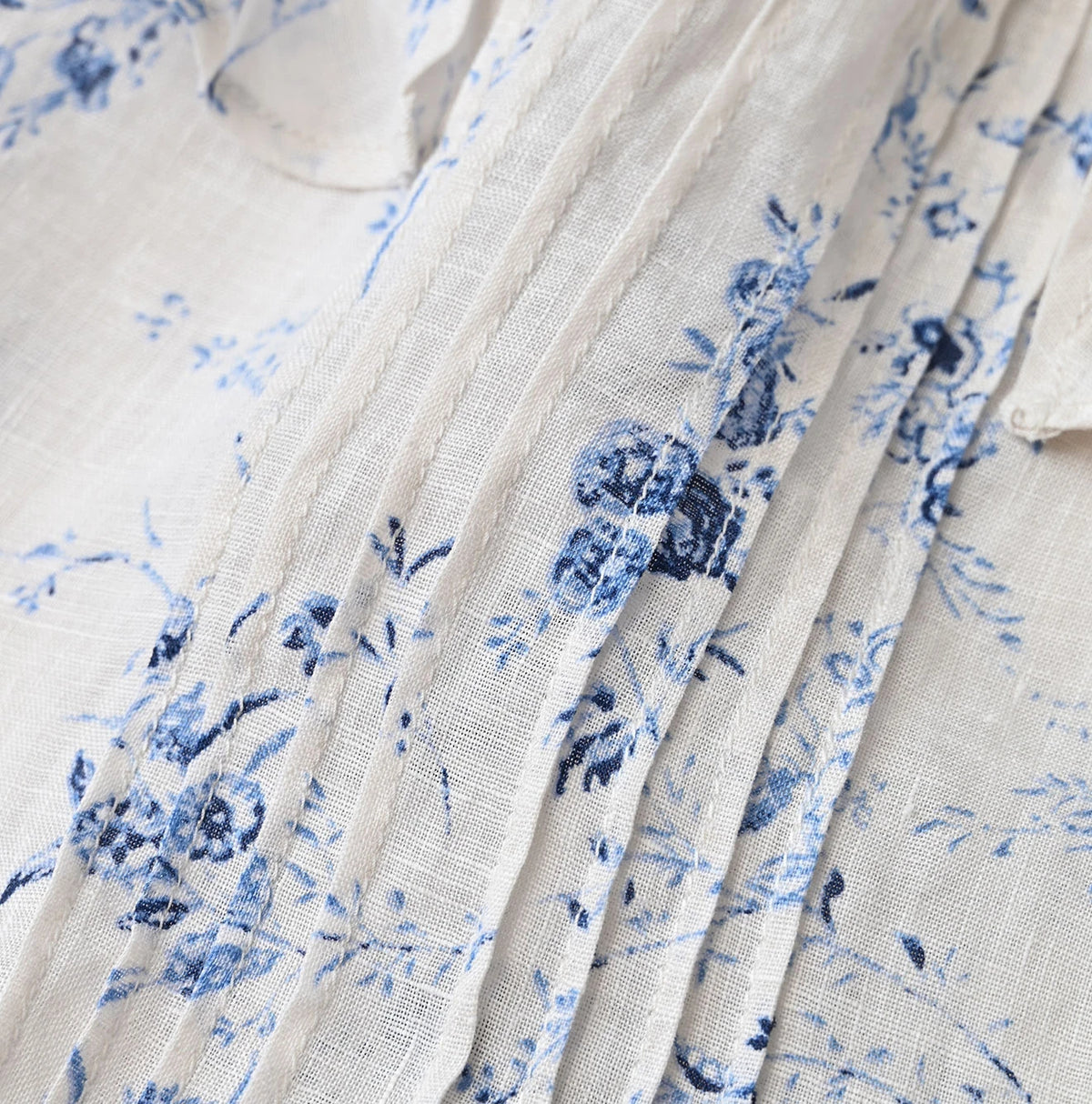 45R Linen Campanula Tucked Collar Blouse