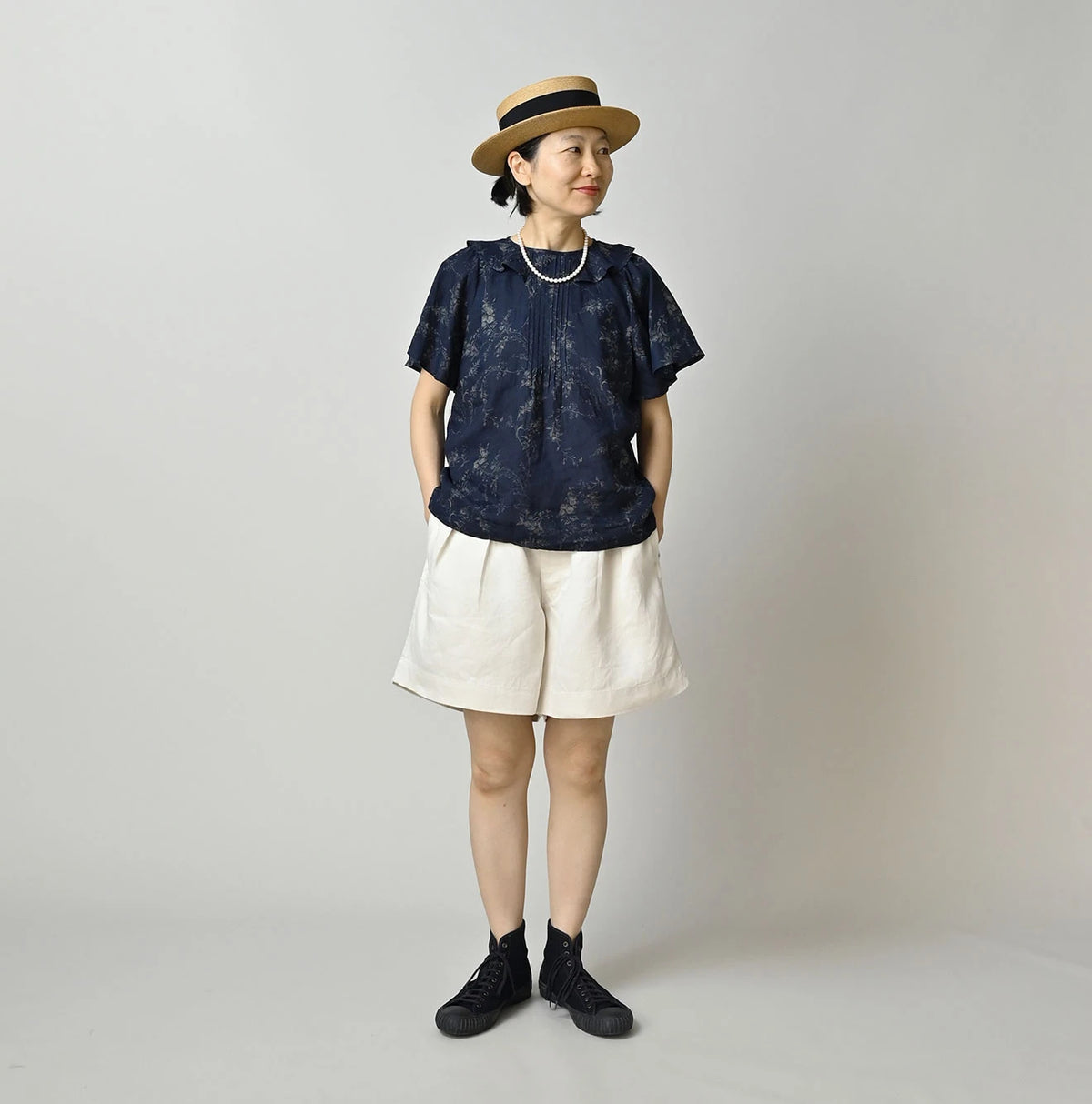 45R Indigo Linen Campanula Tucked Collar Blouse