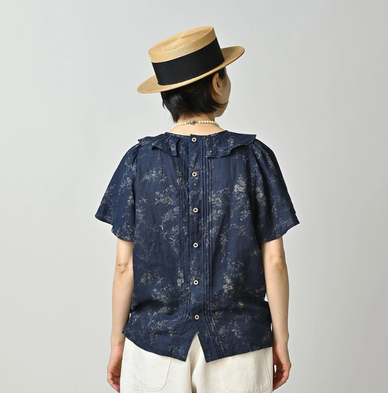 45R Indigo Linen Campanula Tucked Collar Blouse - Image 5