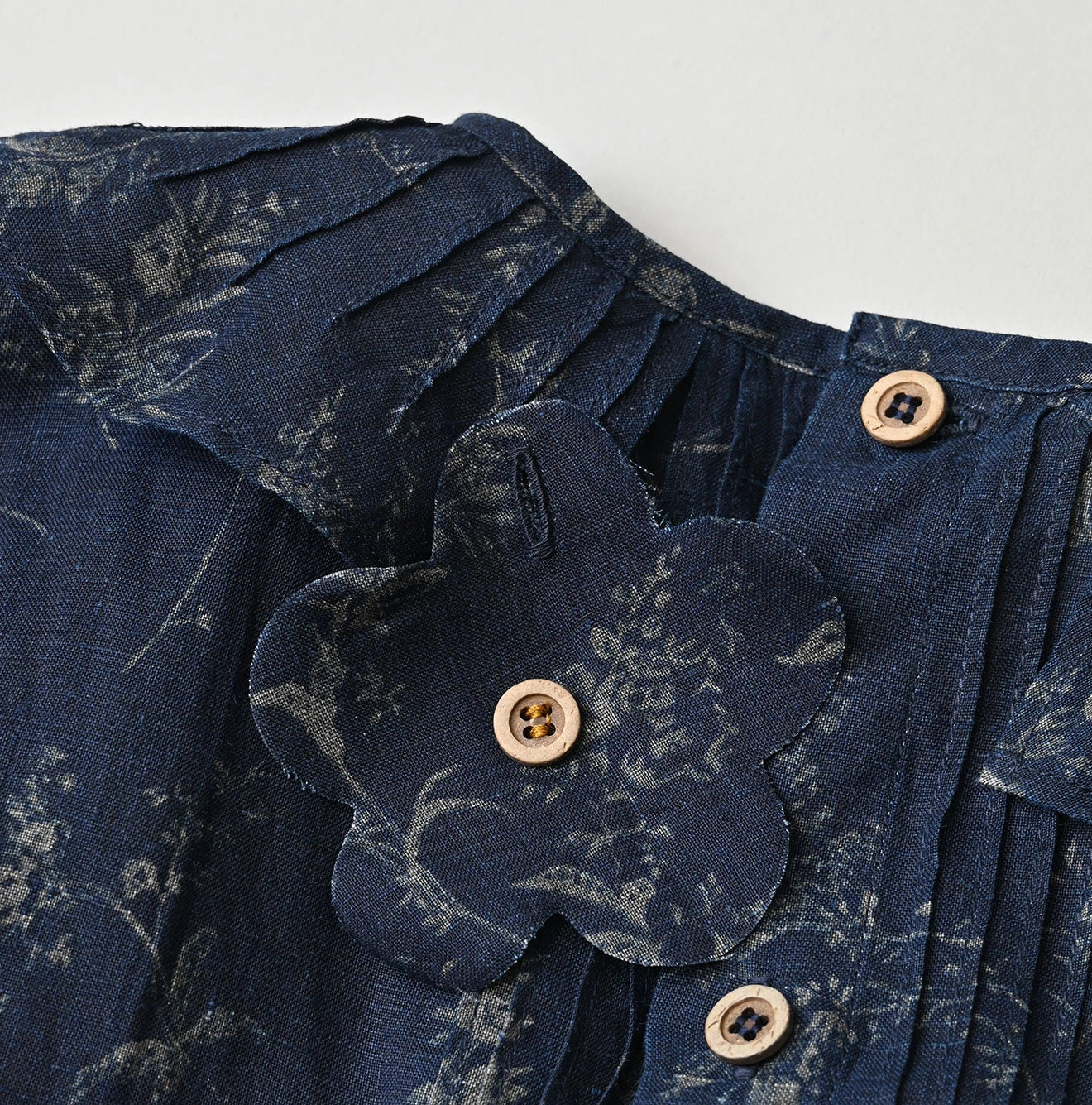 45R Indigo Linen Campanula Tucked Collar Blouse