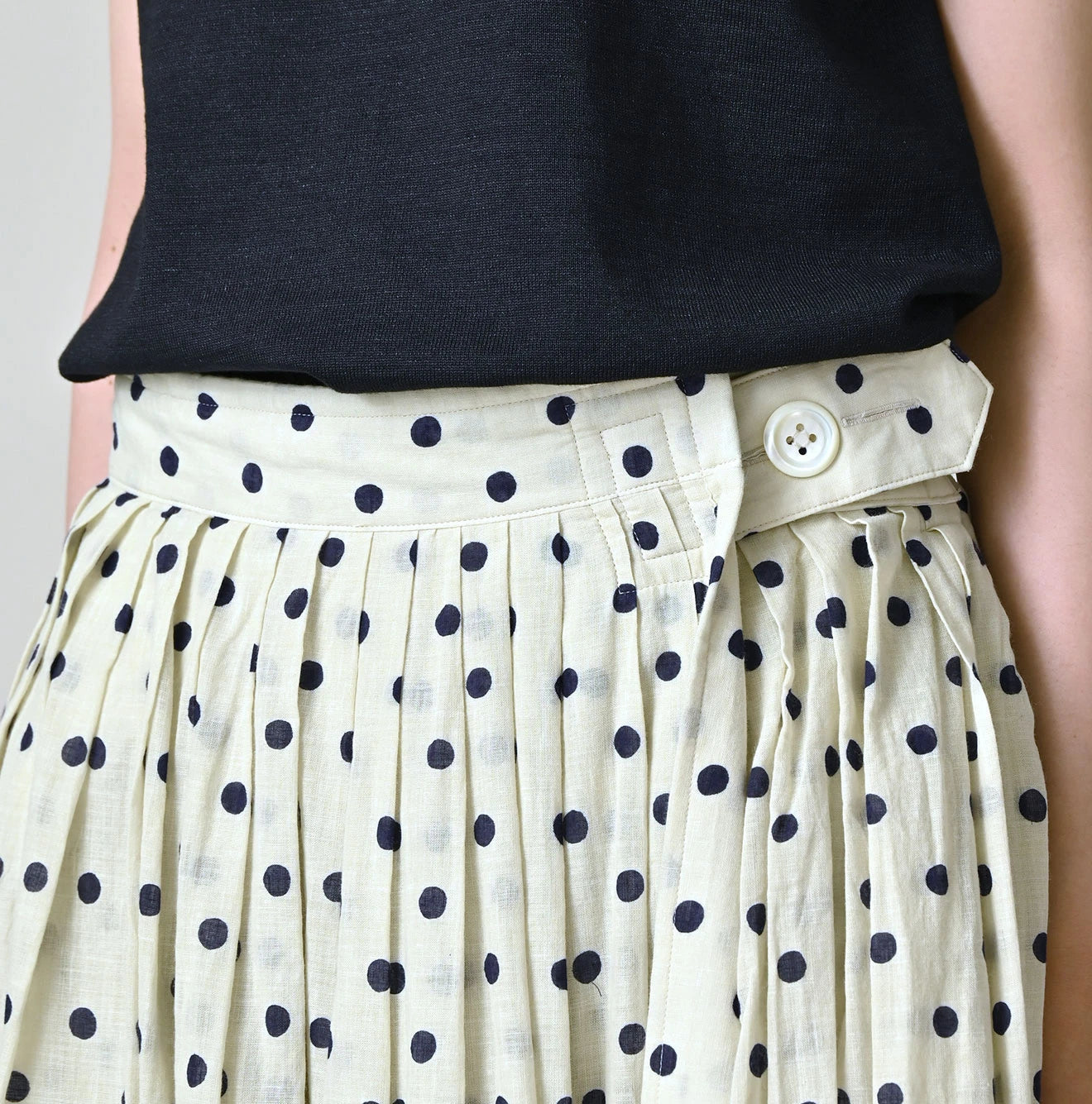 45R Gauze Polka Dot Wrap Skirt - Image 6
