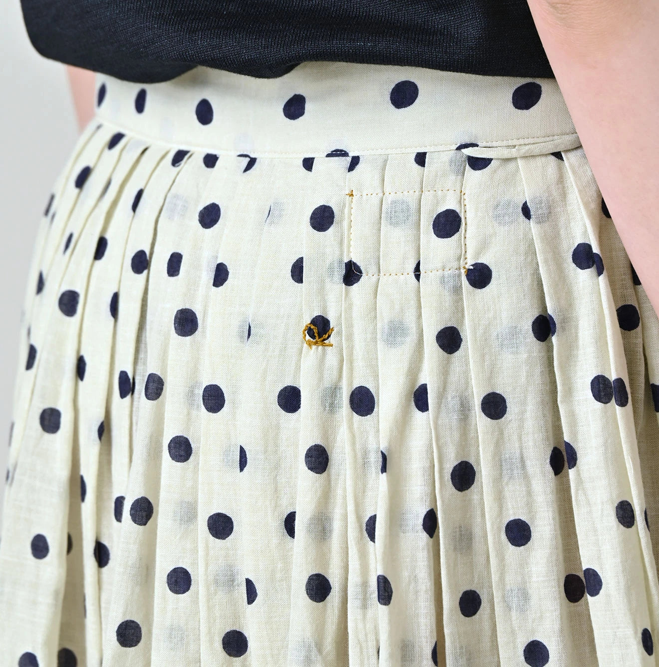 45R Gauze Polka Dot Wrap Skirt - Image 10