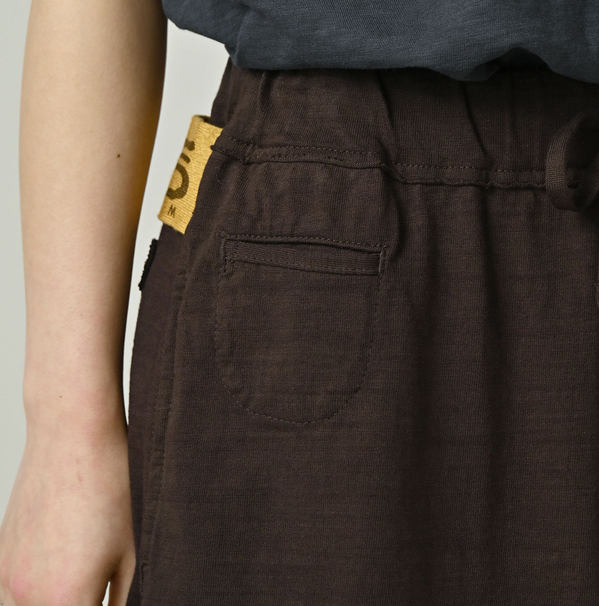 Dekoboko Tenjiku Skirt
