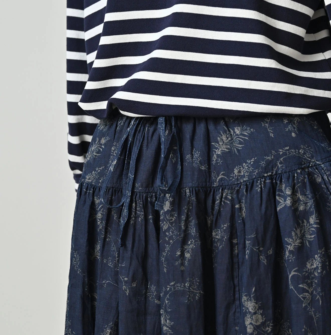 45R Indigo Linen Campanula Easy Gathered Skirt - Image 6