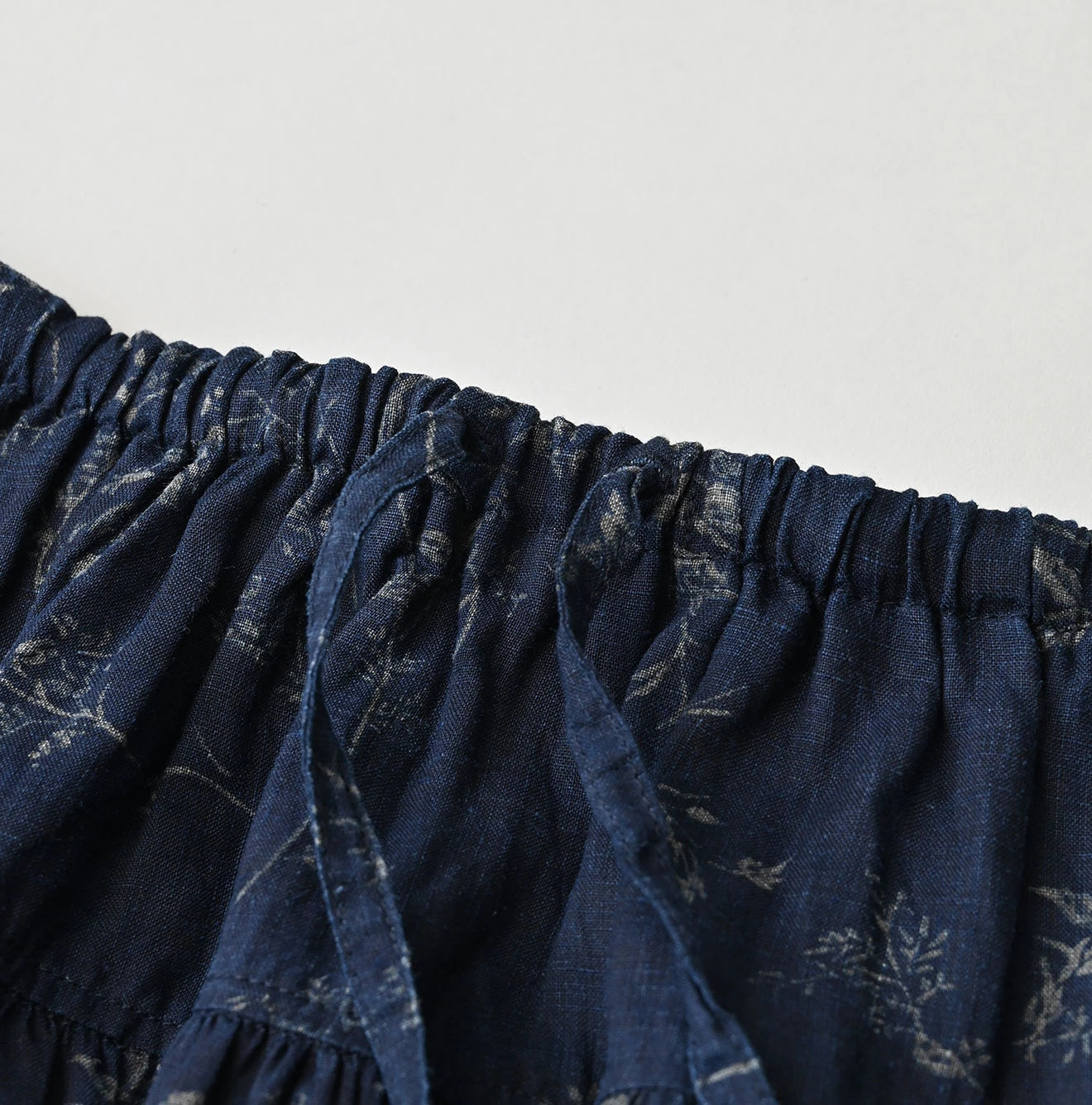 45R Indigo Linen Campanula Easy Gathered Skirt - Image 12