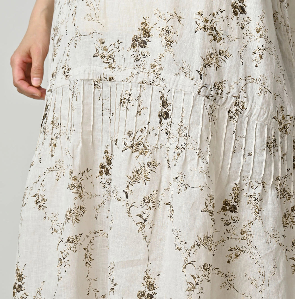 45R Linen Campanula Pintuck Dress