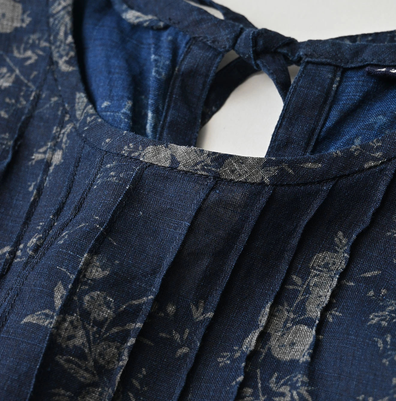 45R Indigo Linen Campanula Pintuck Dress - Image 15