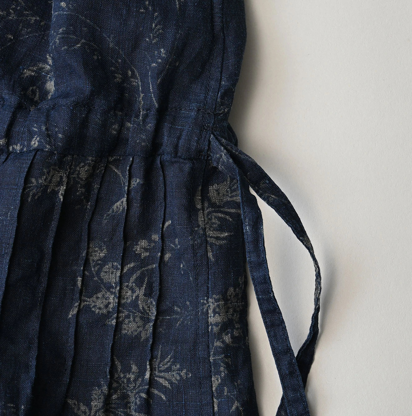 45R Indigo Linen Campanula Pintuck Dress - Image 18