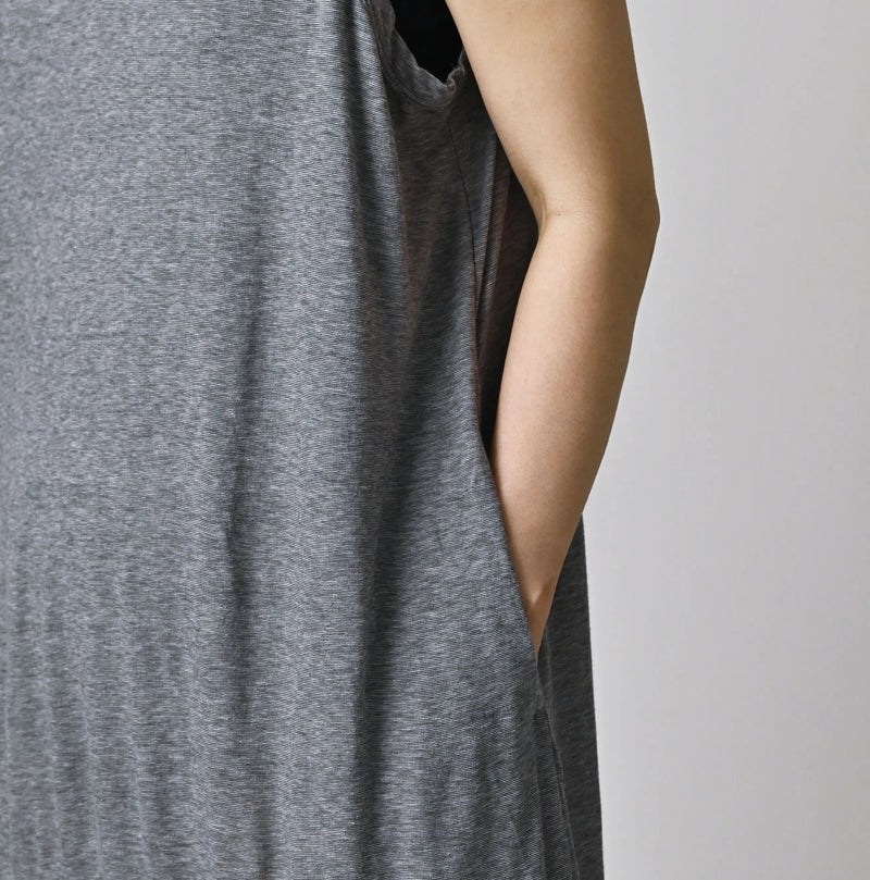 45R Plain Weave x Jersey Frilled Dress - Image 9